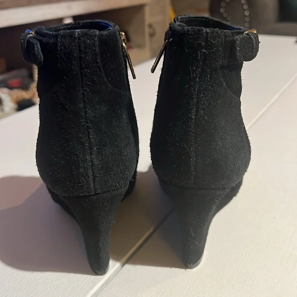 Tory Burch, Milan suede black ankle boots women’s size 6